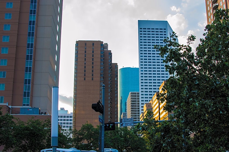 Top Houston news: Girl, 7, shot in stomach; anxiety over virus in city's vulnerable neighborhoods