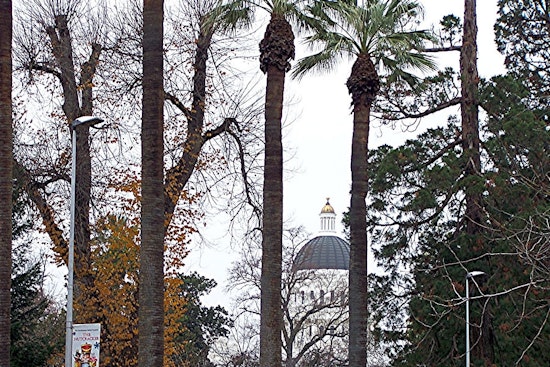 Top Sacramento news: UC Davis Med Center employees infected; woman struck, killed on I-5: CHP; more