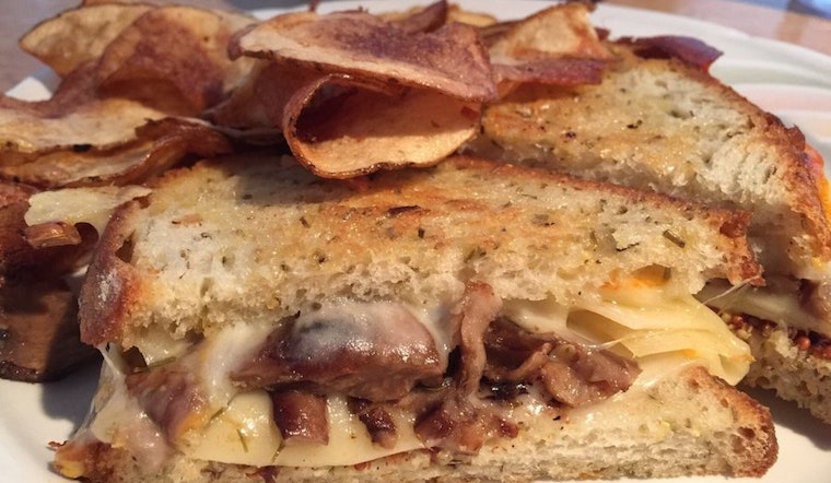 Explore 3 favorite low-priced diners in Cleveland