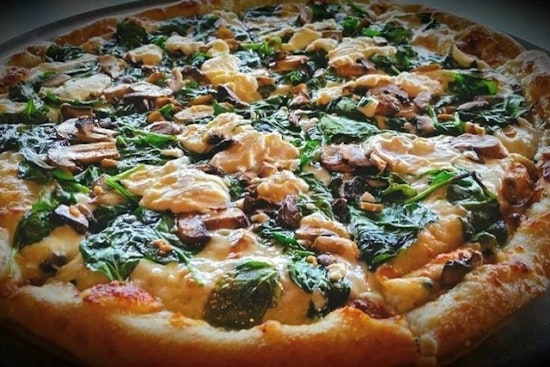Phoenix's 4 top spots to score pizza on the cheap