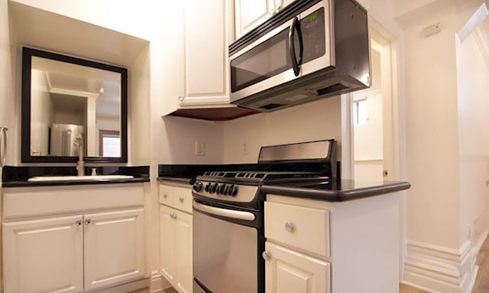 What apartments will $2,800 rent you in Nob Hill, this month?