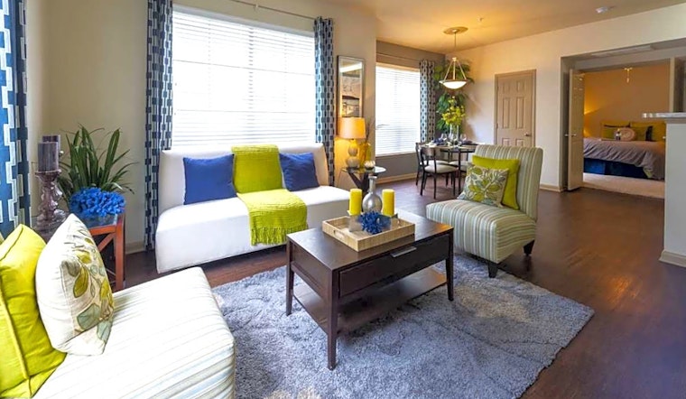 What apartments will $1,100 rent you in West Oaks, today?