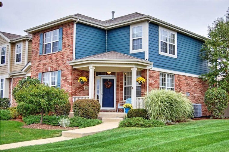 Renting in the Chicago Metro area: What does $1,900 get you?