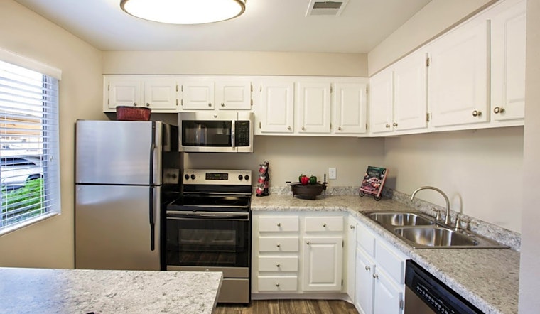 Apartments for rent in Phoenix: What will $1,300 get you?