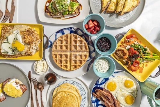 Explore the 3 top spots in Chicago's Tri-Taylor neighborhood