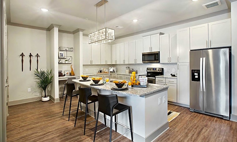 What apartments will $1,600 rent you in Lindbergh, today?