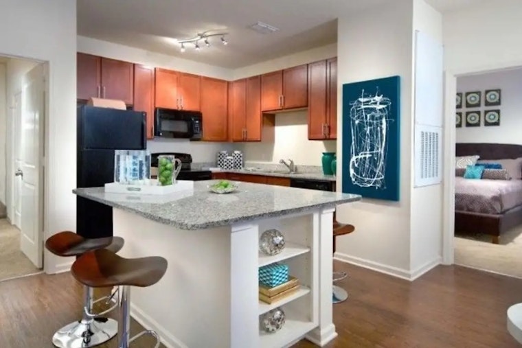 What apartments will $1,300 rent you in Deerwood, this month?