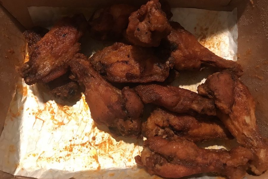 Diablo Wings brings chicken wings and more to Sawtelle