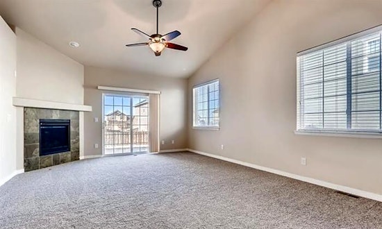Apartments for rent in Aurora: What will $2,400 get you?