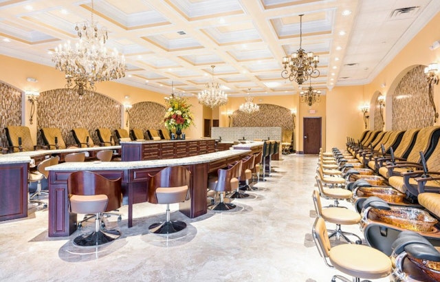 New Modish Nail Spa debuts in University City