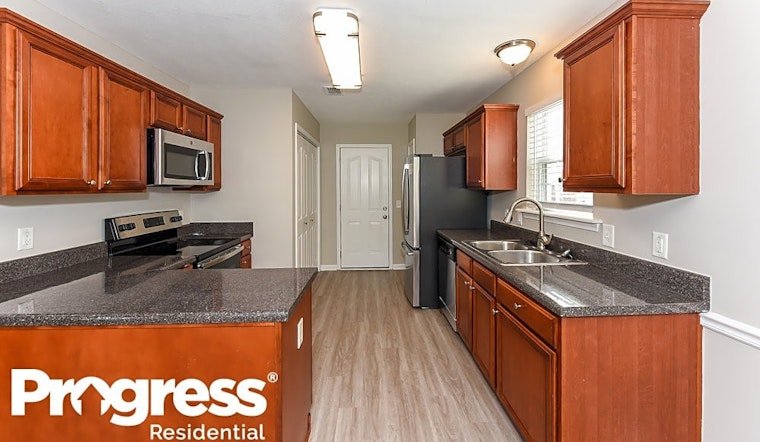 What apartments will $1,800 rent you in Hickory Hills, today?