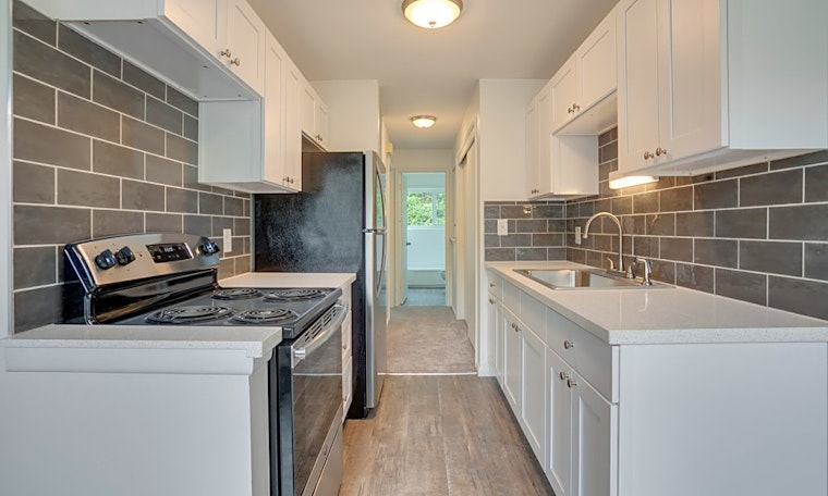 Budget apartments for rent in West Seattle, Seattle