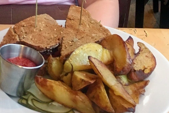 Explore the 4 top spots in Minneapolis's Lowry Hill East neighborhood