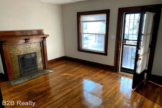 The cheapest apartments for rent in Detroit Shoreway, Cleveland