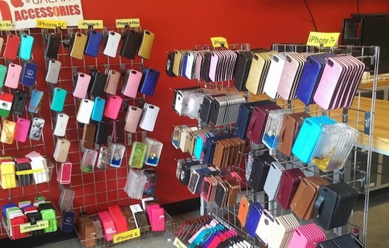 The 4 best spots to score mobile phone accessories in Henderson