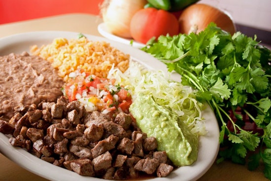 Los Balito’s Taco Shop makes debut, with tacos and more