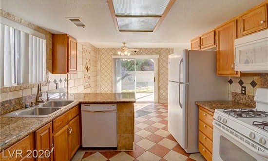 Budget apartments for rent in Centennial Hills, Las Vegas