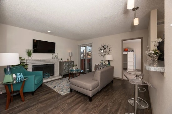 Budget apartments for rent in Southwest Dallas