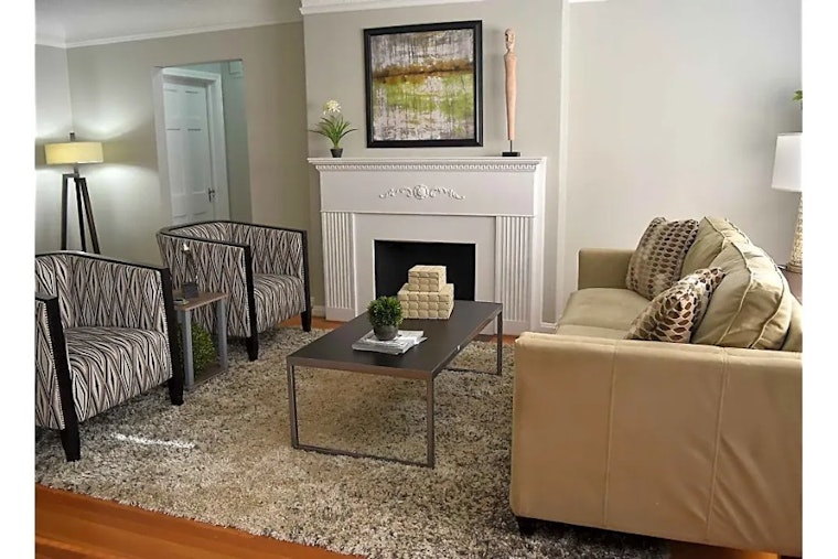 What apartments will $800 rent you in Buckeye Shaker, right now?