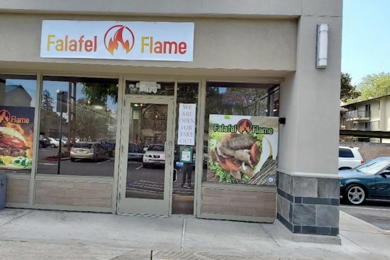 New halal spot Falafel Flame debuts in West Murphy