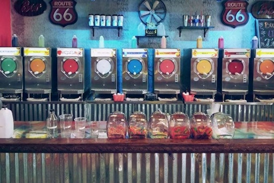 New soul food spot Flying Daiquiris debuts in East Arlington