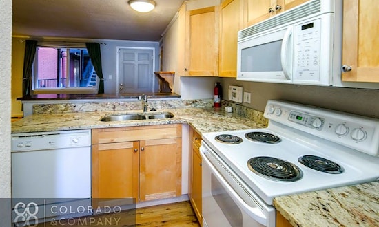 What apartments will $1,200 rent you in Speer, right now?