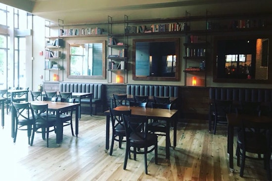 Red Star Restaurant brings burgers, pizza and more to Fell's Point