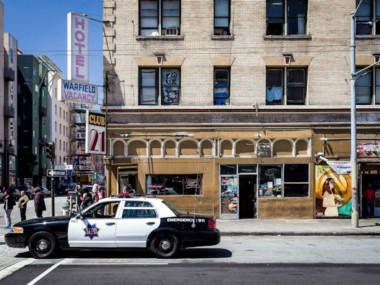 Iconic Dive Bar 21 Club Prepares To Say Goodbye At Turk And Taylor