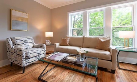 What apartments will $1,600 rent you in Rogers Park, today?