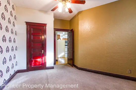What apartments will $1,100 rent you in Capitol Hill, right now?