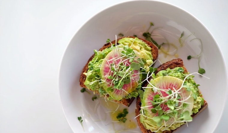 Health-focused eatery Fare makes its debut at Wells Street Market