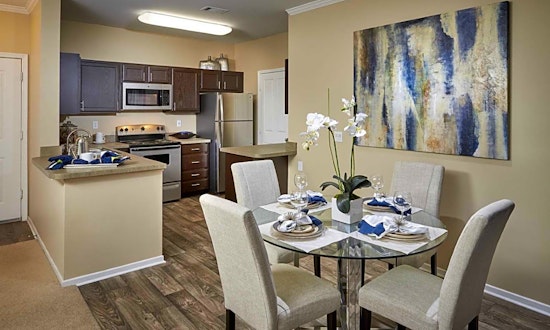 Apartments for rent in Aurora: What will $1,700 get you?
