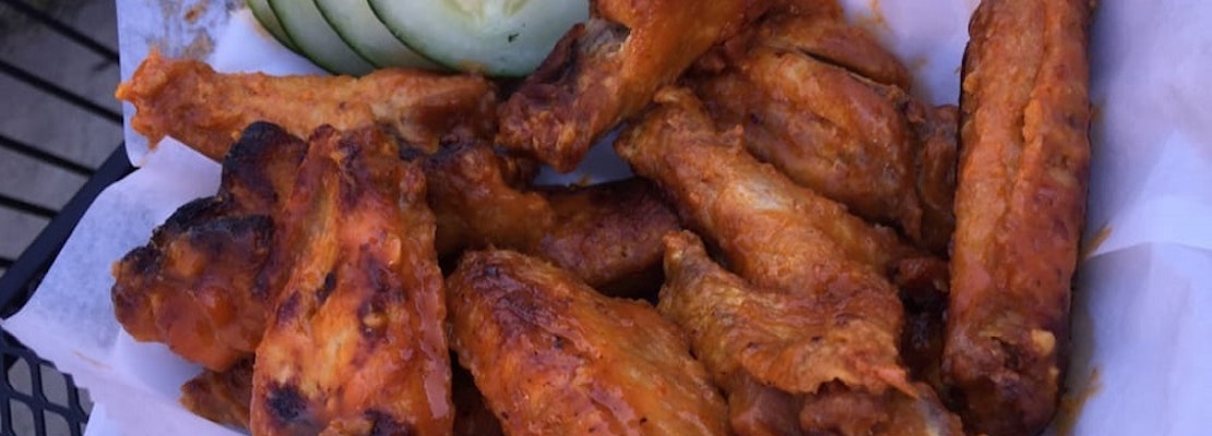 St. Louis' 3 favorite spots for inexpensive chicken wings