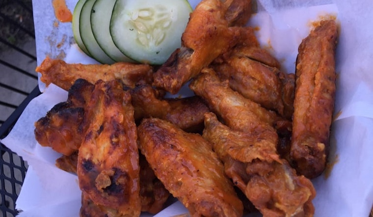 St. Louis' 3 favorite spots for inexpensive chicken wings
