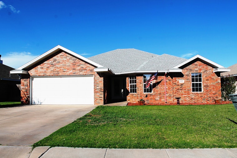 What does $1,600 rent you in the Fresno Metro area?