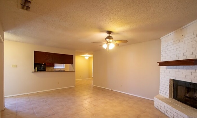 What apartments will $1,400 rent you in West Arlington, today?