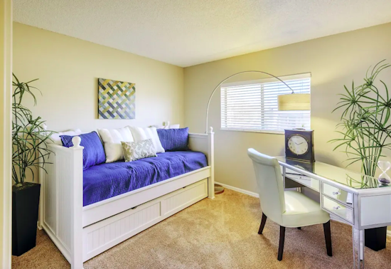 Renting in Aurora: What's the cheapest apartment available right now?
