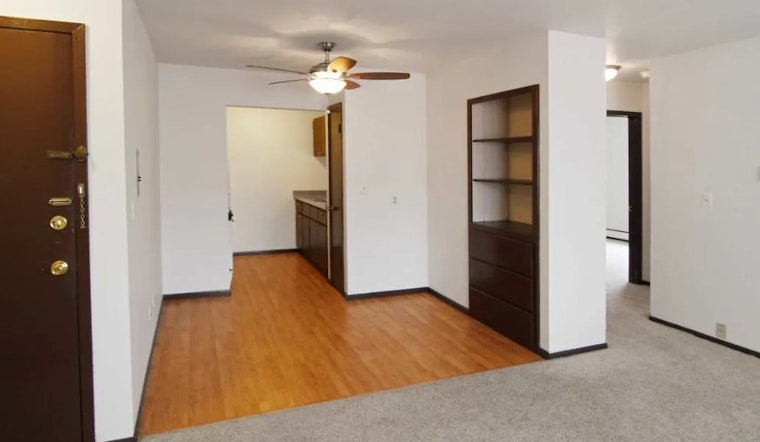 What apartments will $1,100 rent you in Murray Hill, this month?