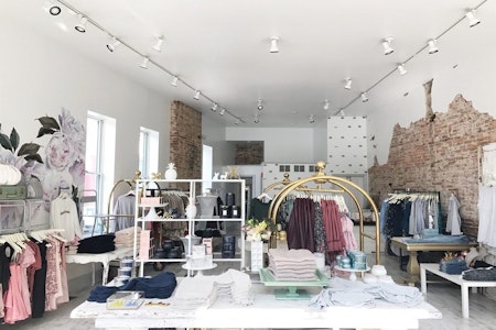 Pittsburgh's 3 favorite spots to indulge in women's clothing