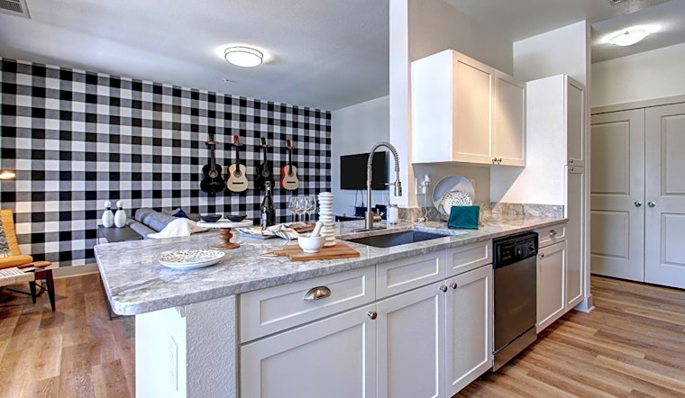 Apartments for rent in Aurora: What will $2,000 get you?