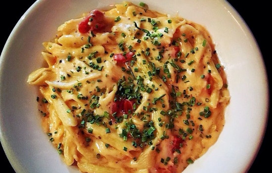 Mad Mac's opens in Lakewood with live music, drinks and mac and cheese