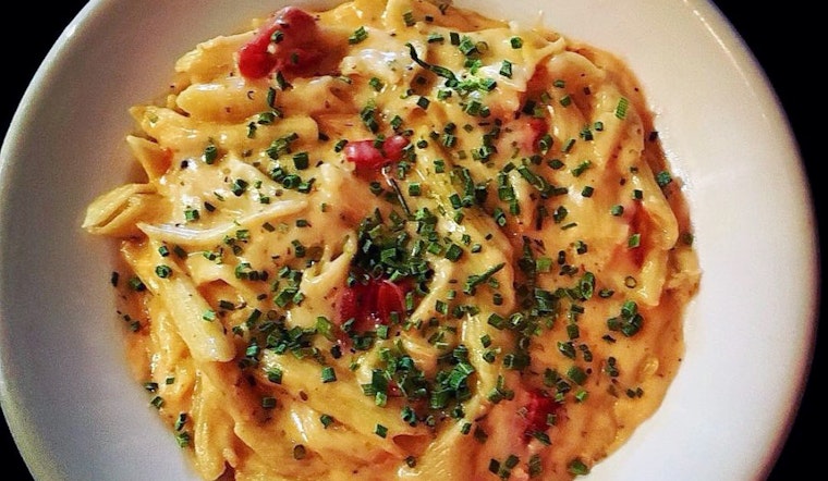 Mad Mac's opens in Lakewood with live music, drinks and mac and cheese
