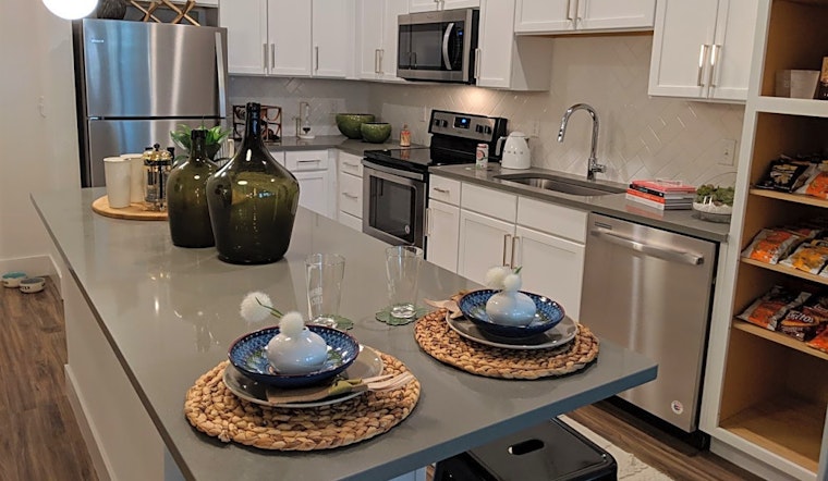 What apartments will $1,600 rent you in College Park, right now?