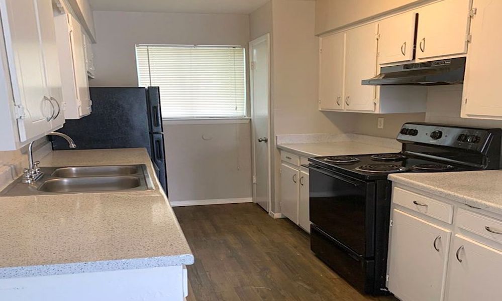 Budget apartments for rent in M Streets, Dallas