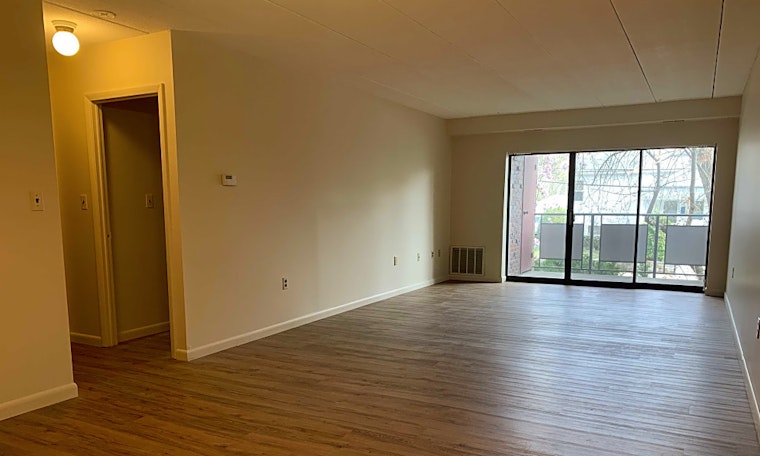 Budget apartments for rent in Cambridge Highlands, Cambridge
