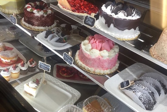 Cookies, crullers and champagne cake: 3 new bakeries to visit in Fresno