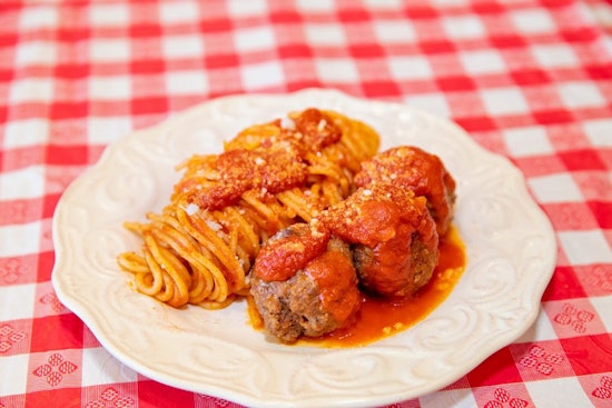 Cousins NY Pizza and Pasta debuts in Spring Valley