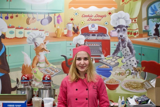 Cookie Dough Dreams opens in Burbank with fresh desserts and more