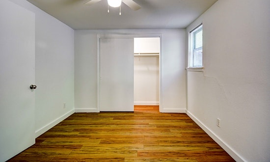 Budget apartments for rent in Old West Austin