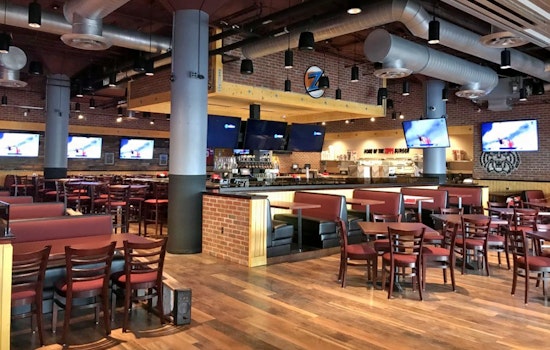New sports bar Zipps Sports Grill now open in Encanto